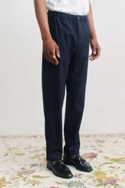 A Kind Of GuiseElasticated Wide Trousers - Frosty Navy Flannel 12 A Kind Of GuiseElasticated Wide Trousers - Frosty Navy Flannel -Garmentory Clothing Shop Elasticated Wide Trousers Frosty Navy Flannel 20231010171329