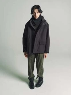 GR10KDark Soil Grey Gore-Tex 2L WR Bembecula Iberdrola Jacket - Black