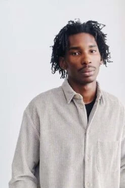 A Kind Of GuiseGusto Tweedy Corduroy Shirt - Gray -Garmentory Clothing Shop Gusto Shirt Tweedy Corduroy 20230919140735 1