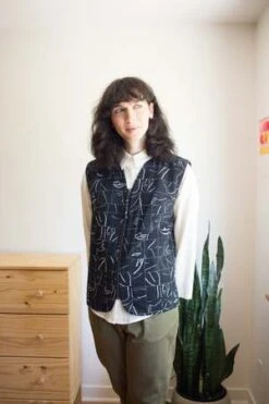 Eve GravelUnisex Eve Gravel Georges Vest - Multi