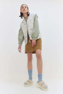 Eve GravelUnisex Eve Gravel Georges Vest - Multi -Garmentory Clothing Shop Unisex Eve Gravel Georges Vest Multi 20221114161643 1